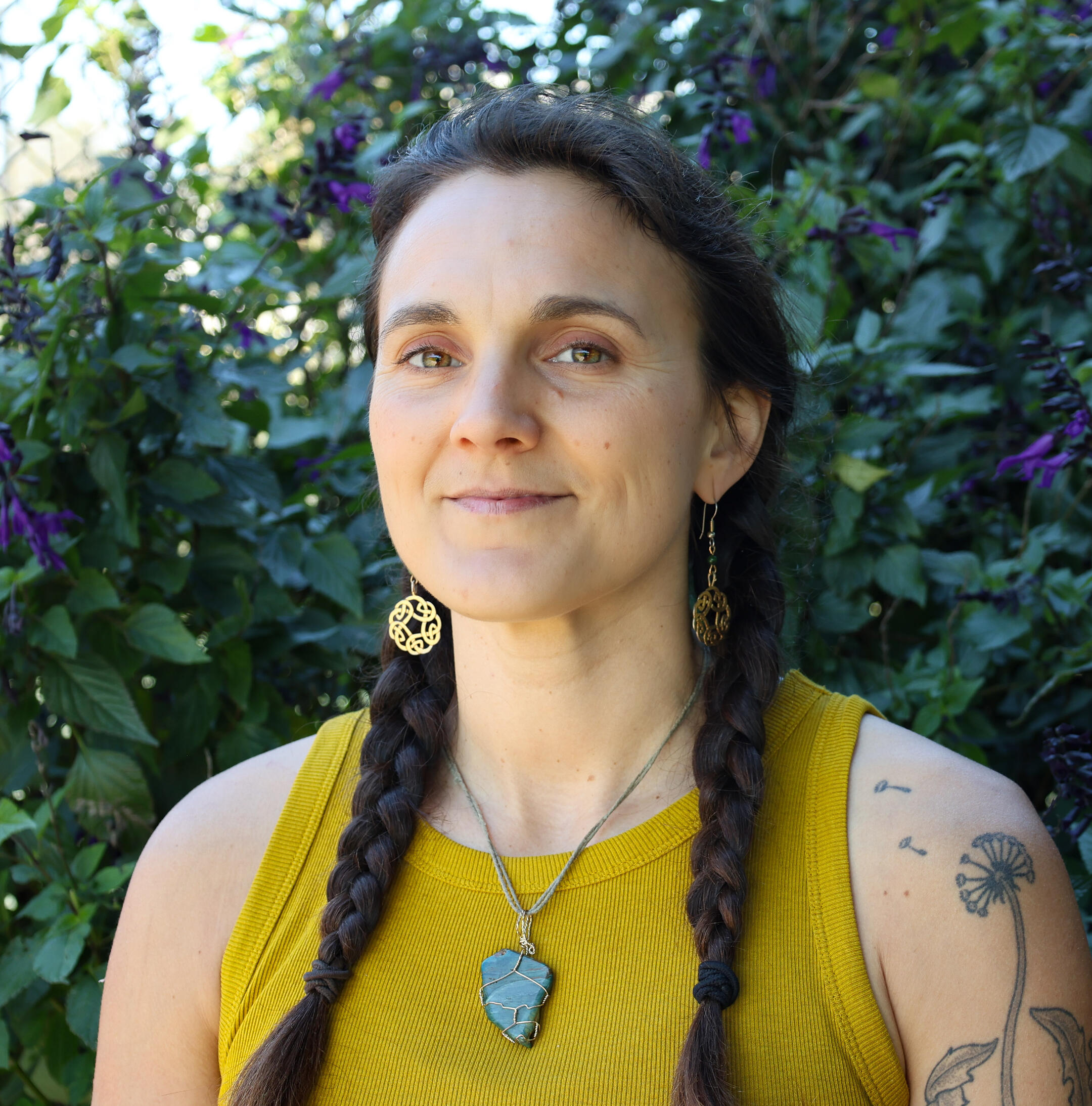 Emma Arata, CMT